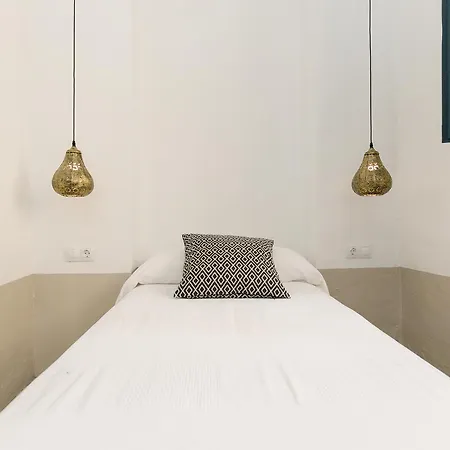 La Almohada 3* 그라나다